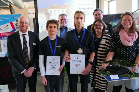 1. Platz Carolinum Neustrelitz 1. Platz Carolinum Neustrelitz