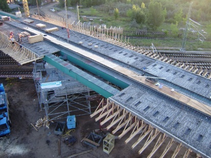 Überführung der B 108 über die Bahnstrecke 6325 in Waren (Müritz)