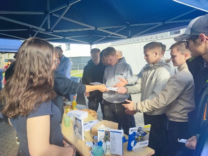 Auszubis sind neugierig Auszubis sind neugierig